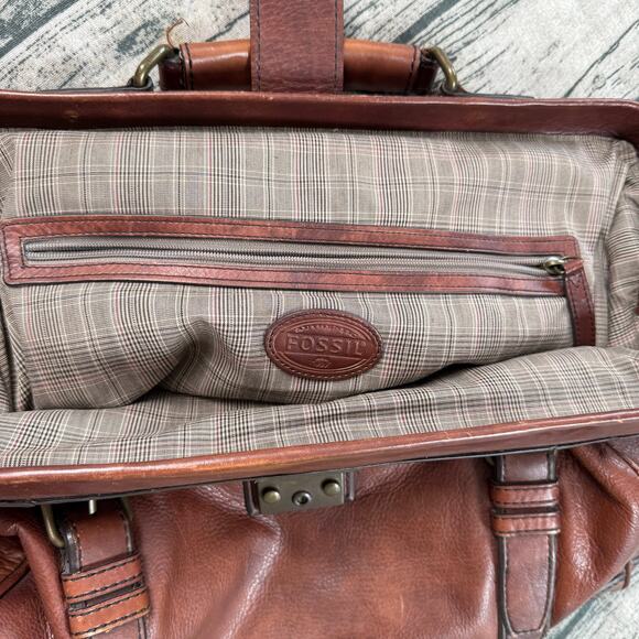 Fossil Lineage Framed Doctor/Lawyer Gladstone Bag – Cognac Brown Genuine Leather - Picture 8 of 16